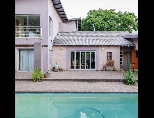 23 BEDROOM COMPLEX FOR SALE IN BRYANSTON
